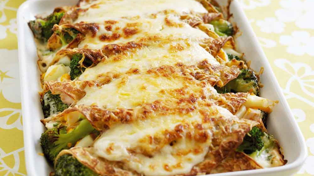 Chicken, Broccoli & Cheese Pancake Bake