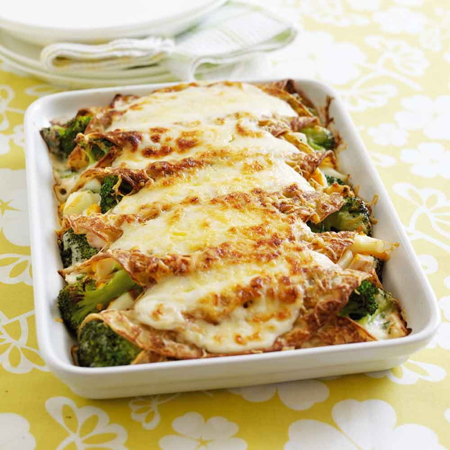 Chicken, Broccoli & Cheese Pancake Bake