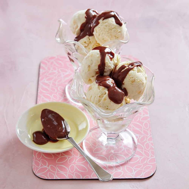 Lime & Ginger Ice Cream with Chocolate Sauce