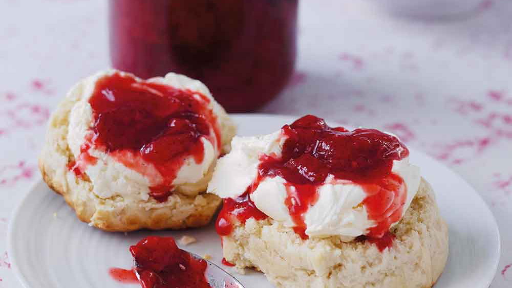 Quick Fresh Strawberry Conserve