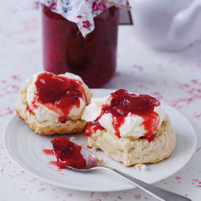Quick Fresh Strawberry Conserve