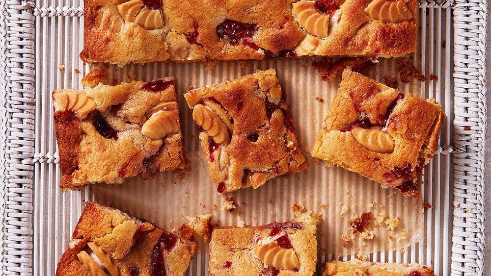 Jammy Biscuit Blondies