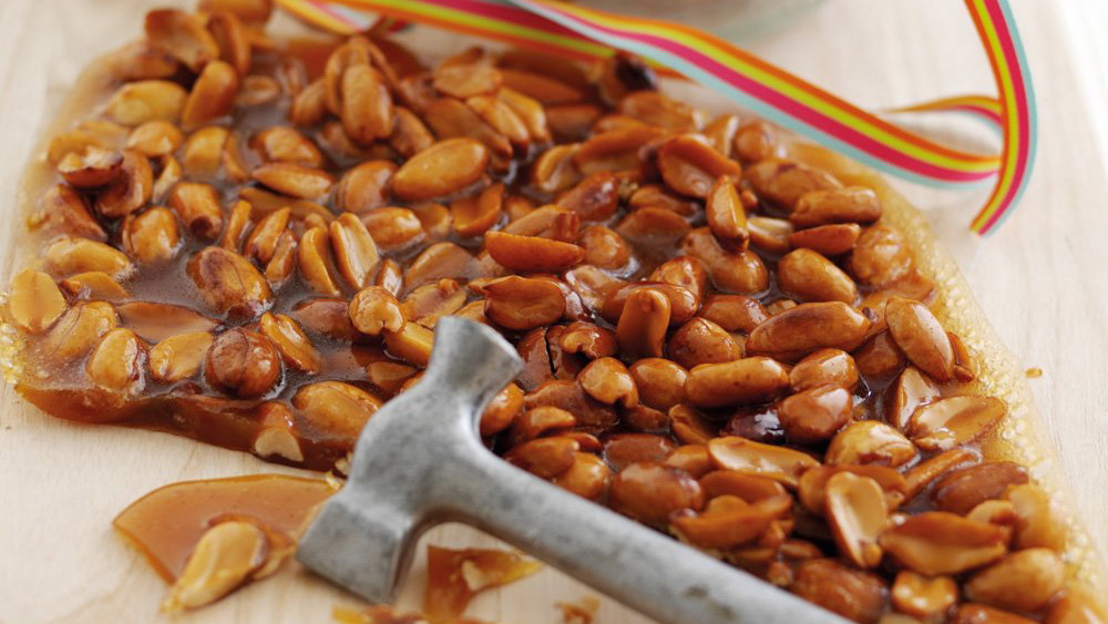 Crunchy Peanut Brittle