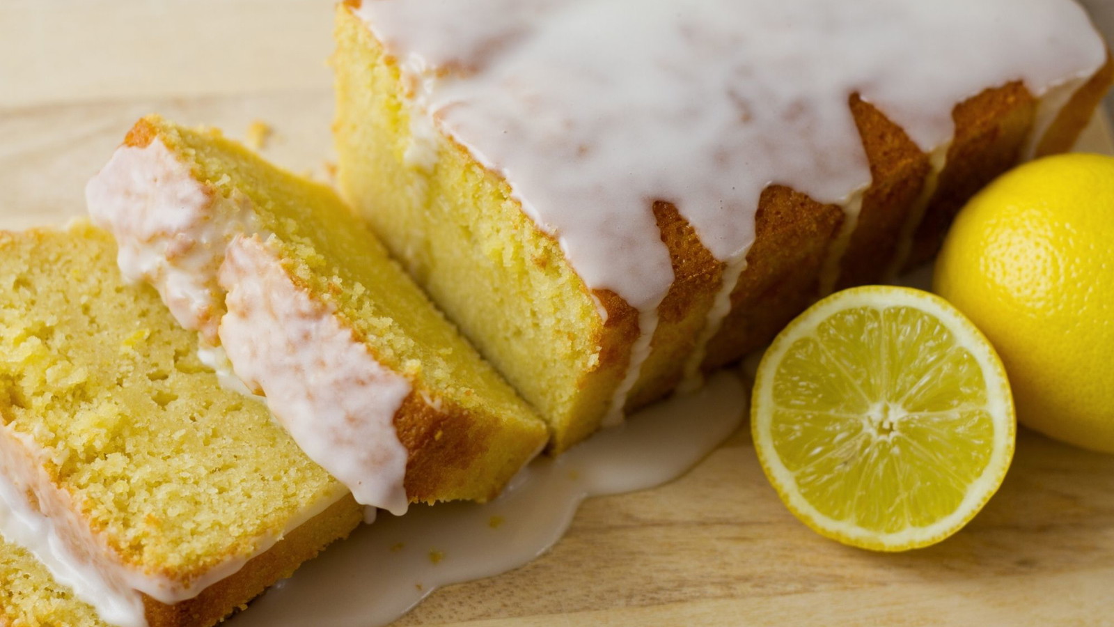 Image of Moist Lemon Cake with Fresh Glaze 🍋 