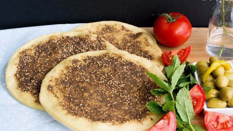 Image of Za'atar Manakeesh with Fresh Veggies