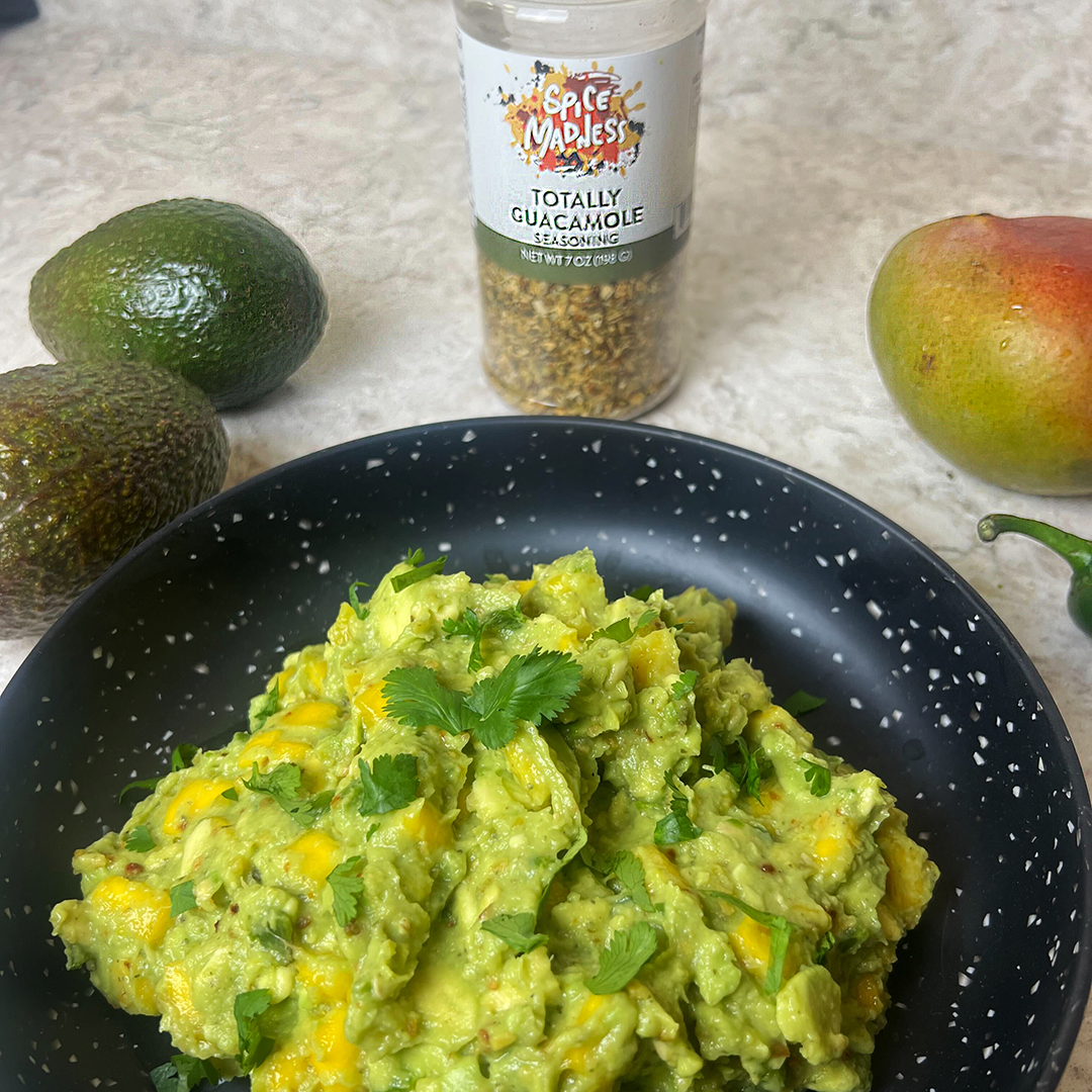 Quick and Easy Spicy Mango Guacamole