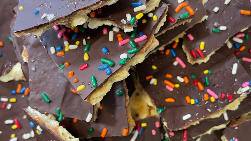 Saltine Cracker Bars (“Christmas Crack”) Recipe