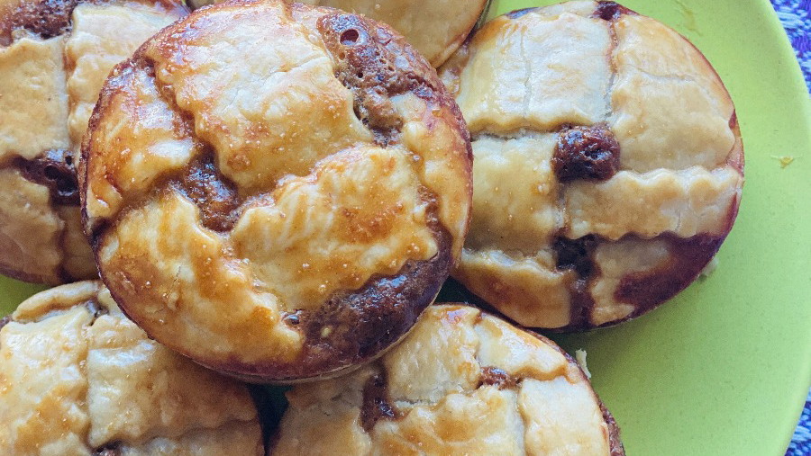 Sweet Potato Pecan Mini Pies