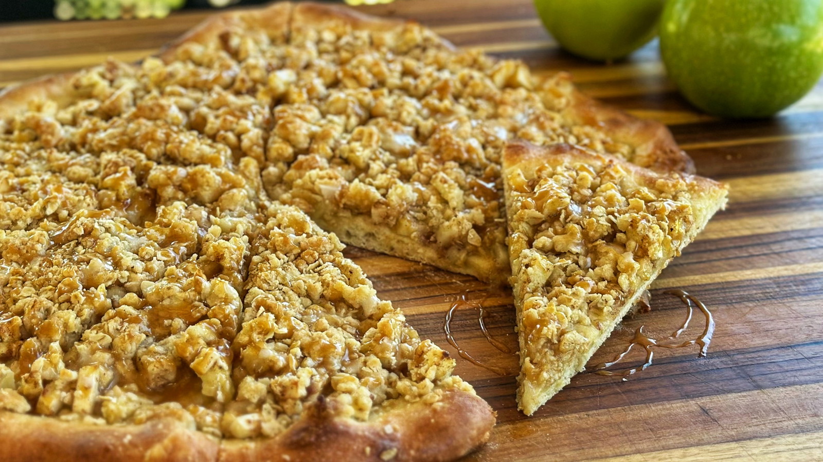 Image of Apple Streusel Pizza