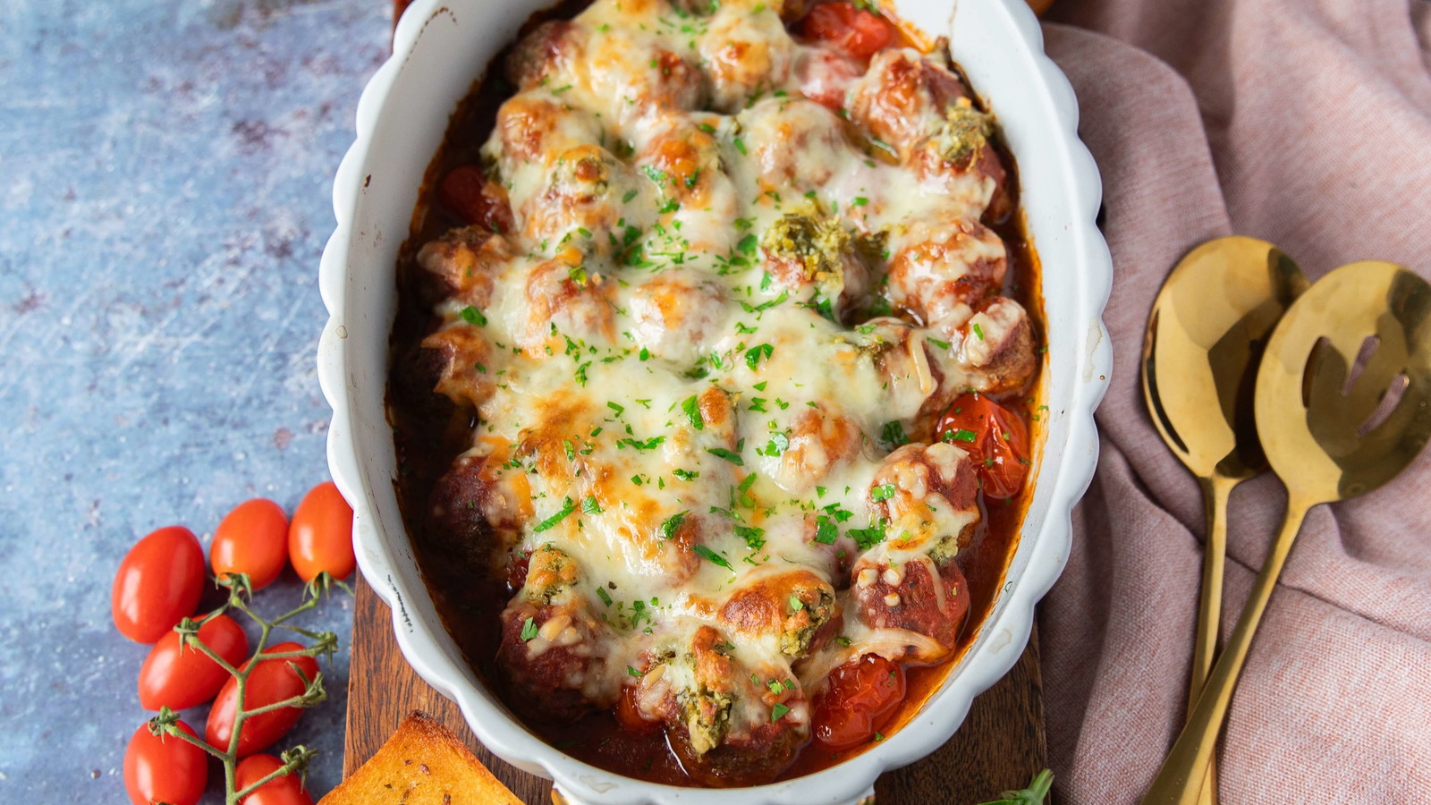Image of Cheesy Beef Meatball Casserole
