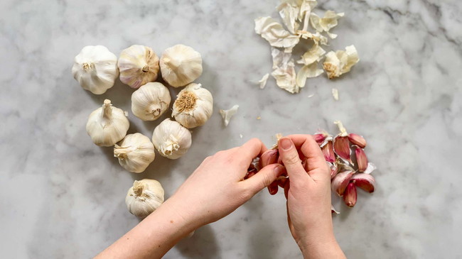 Image of How to Make Lacto-Fermented Garlic (Easy Recipe + Pro Tips)