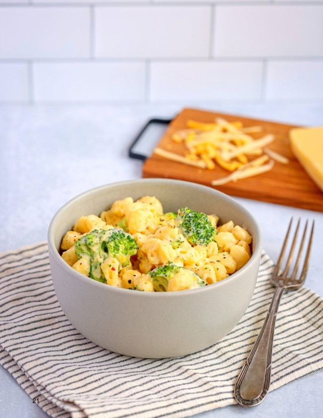 Creamy Broccoli Mac and Cheese - Once Upon A Homestead Recipes