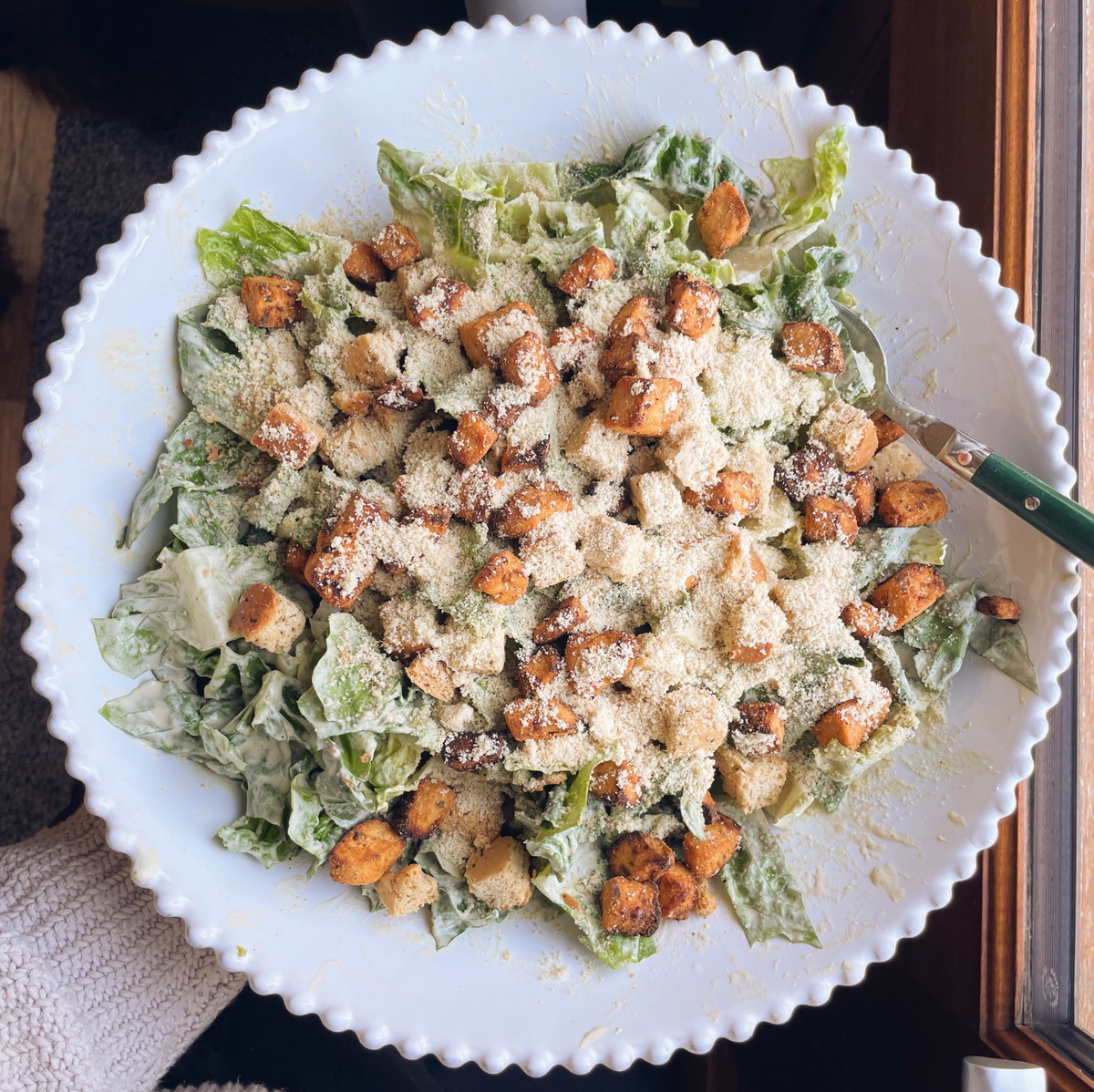 Creamy Caesar Salad 