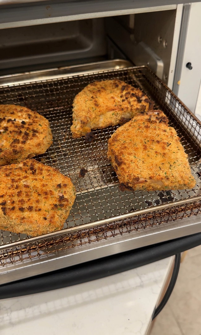 Image of Honey-Mustard Air Fryer Pork Chops