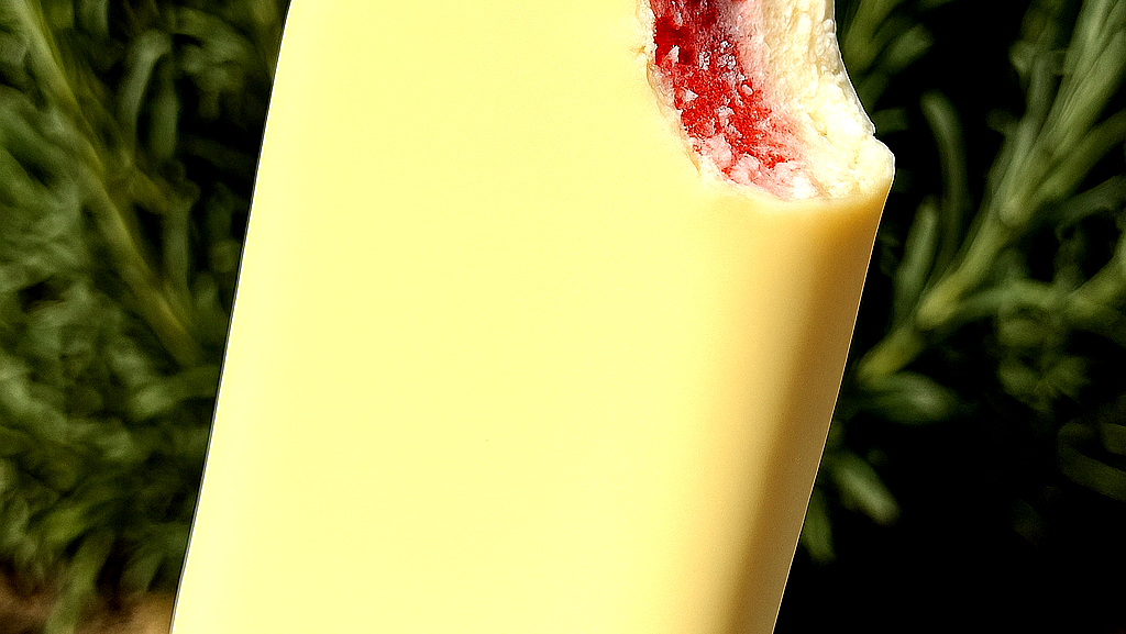 Image of Strawberry-Chia-Joghurt-Pop