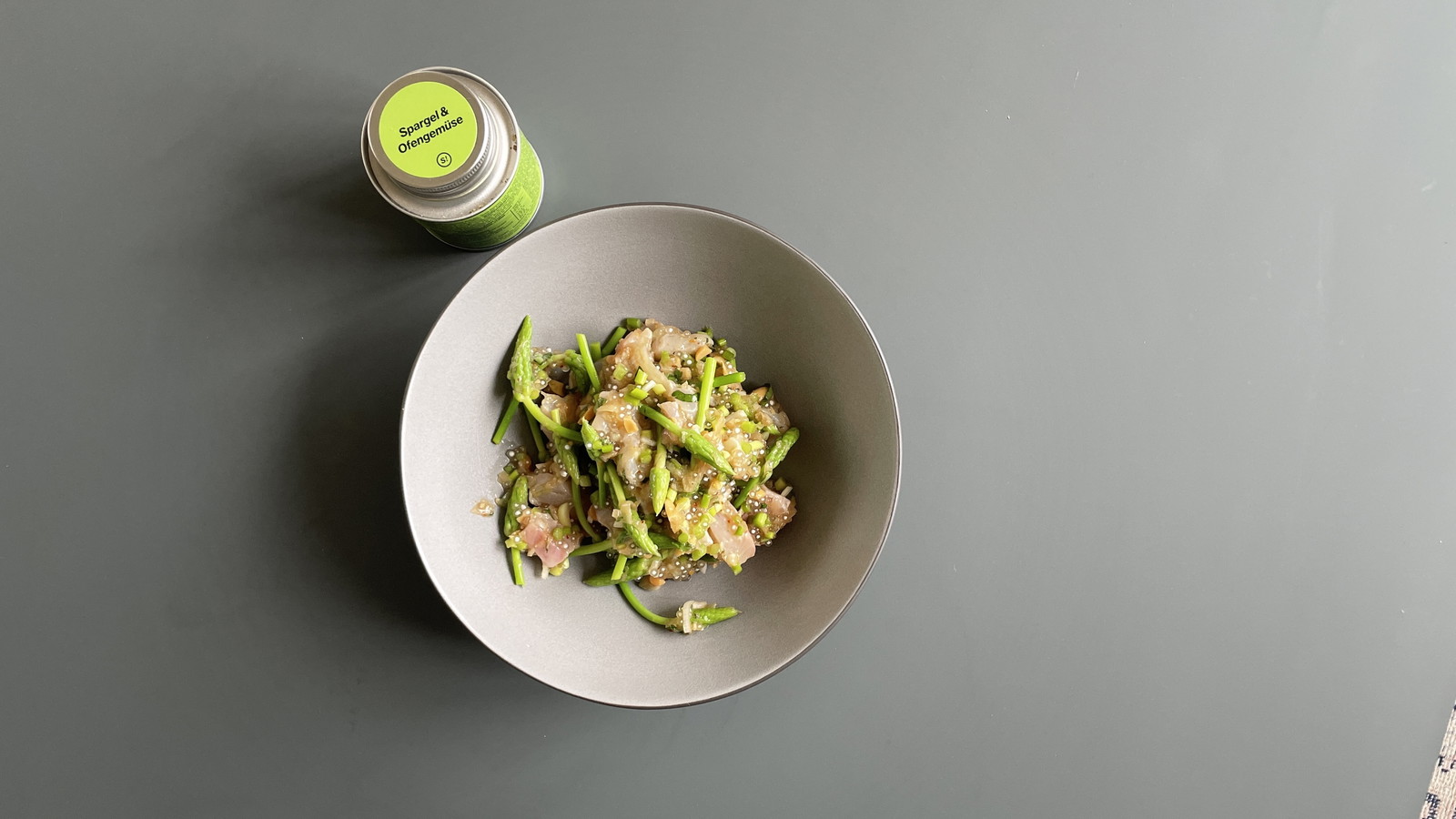 Ceviche von der Dorade mit Hopfenspargel, Tapioka & Sauerkraut: 