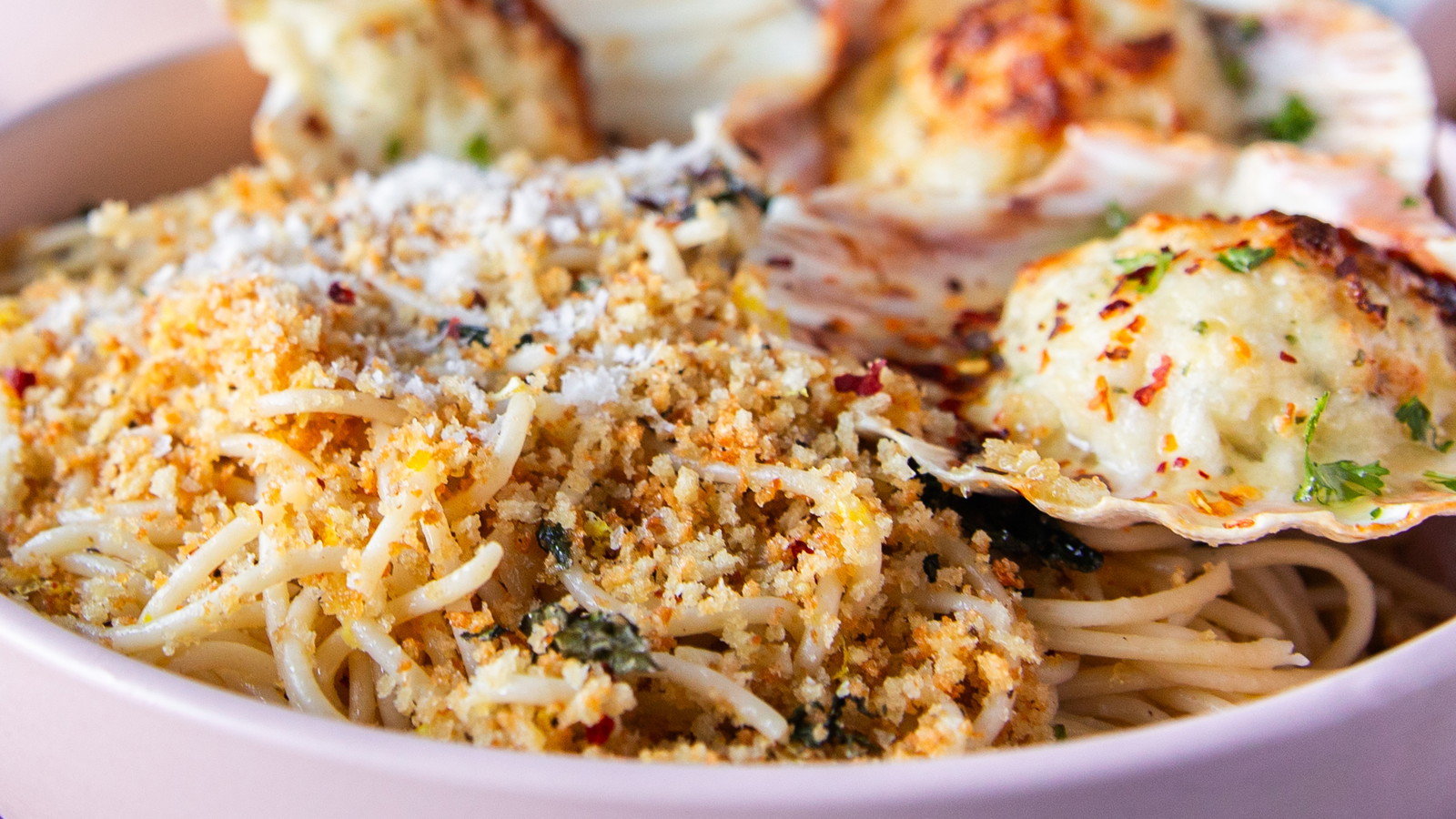 Image of Coquilles St. Jacques with Spaghetti Aglio e Olio
