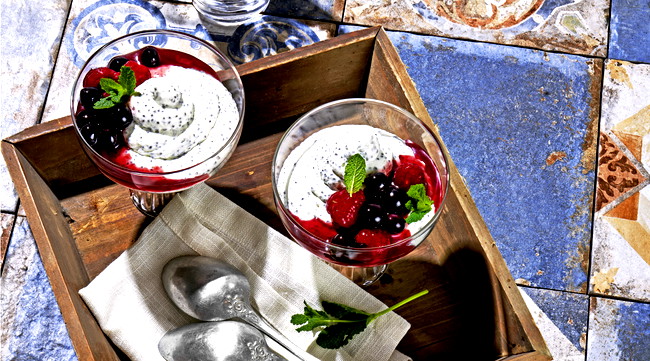 Image of Joghurtcreme Rezept mit Beeren