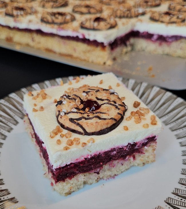 Image of Kaffeekränzchen-Torte vom Blech