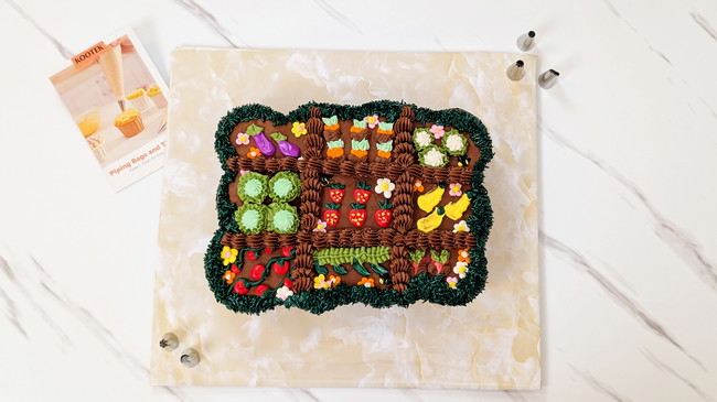 Image of Vegetable Garden Pull-a-Part Cupcake Cake