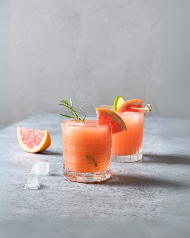 Image of Frühstücks-Grapefruit-Drink mit Honig und Joghurt