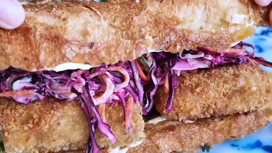 Image of Fish Cutter with Hot Truff Aioli