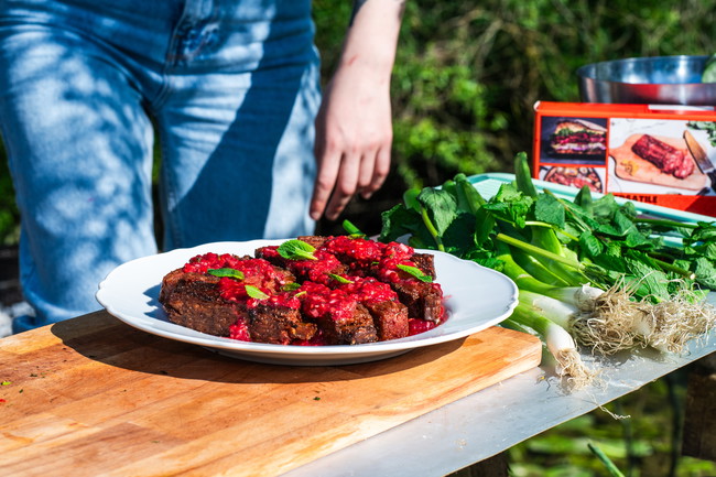 Image of Spicy Baby Ribs with Raspberry Mint Salsa