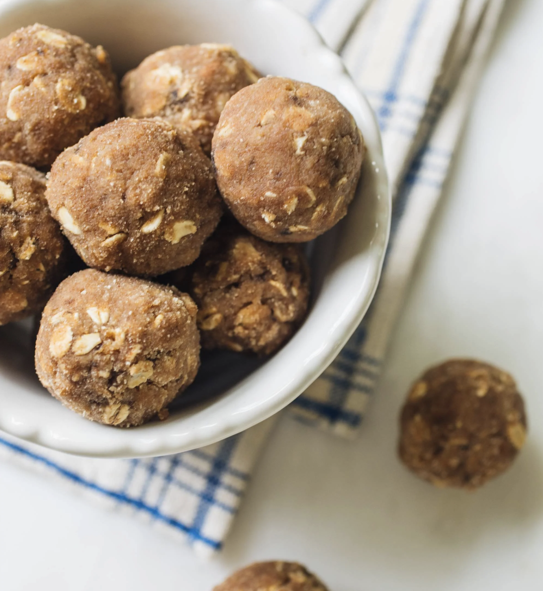 Banana Bread Energy Bites