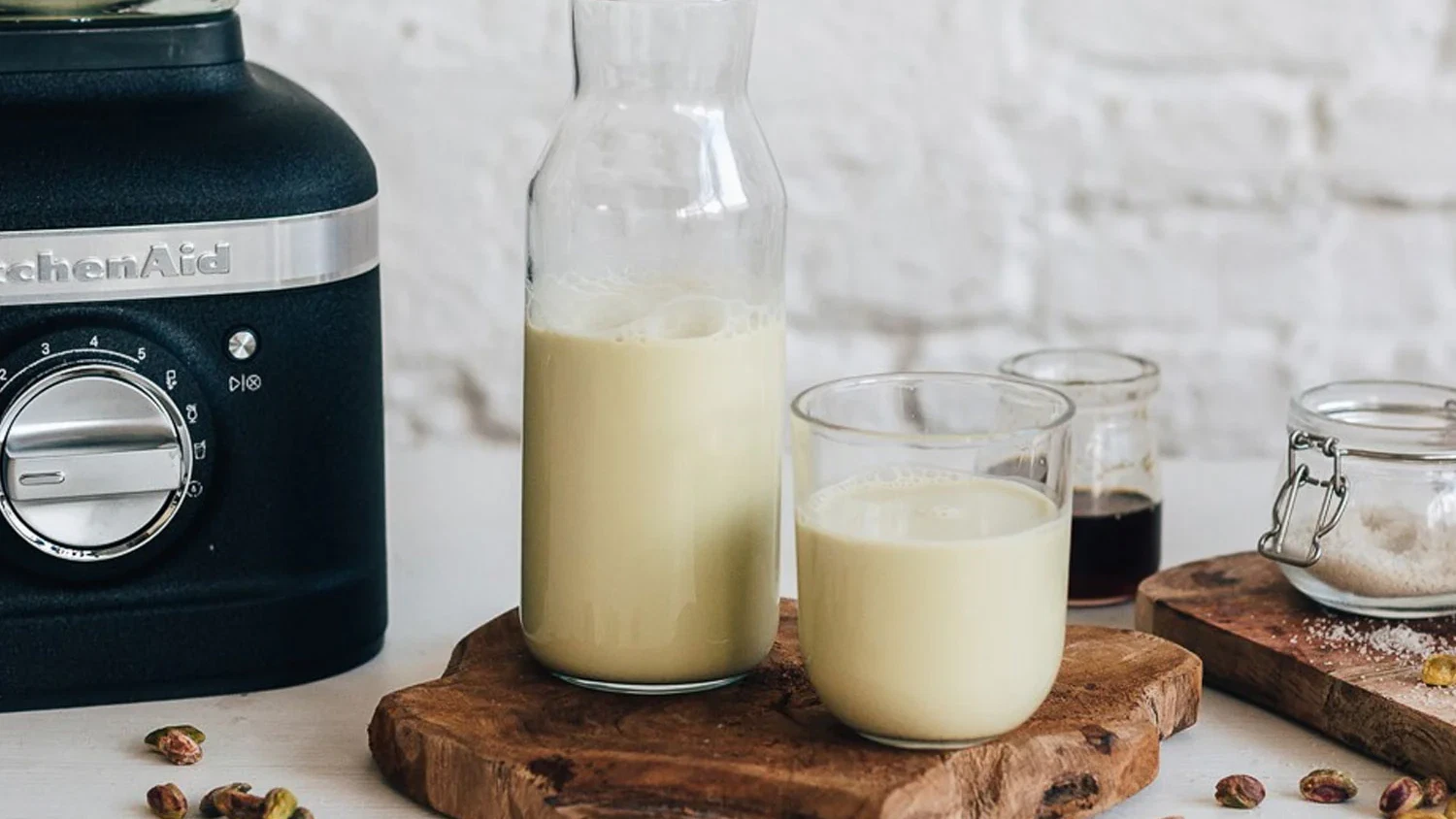 Image of Hacer leche de pistacho (bebida vegetal casera)