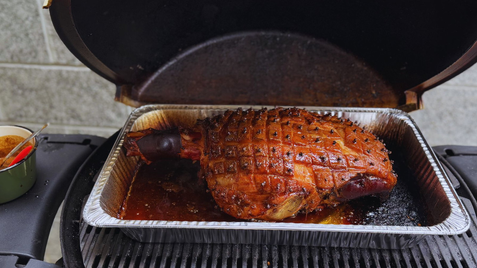 Image of a BBQ ham with glaze