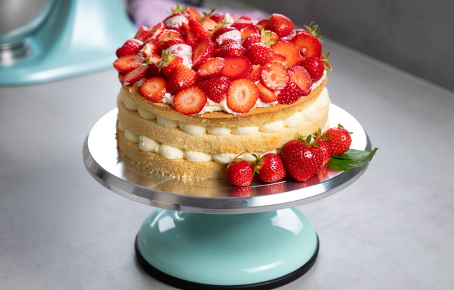 Image of Erdbeertorte Naked Cake