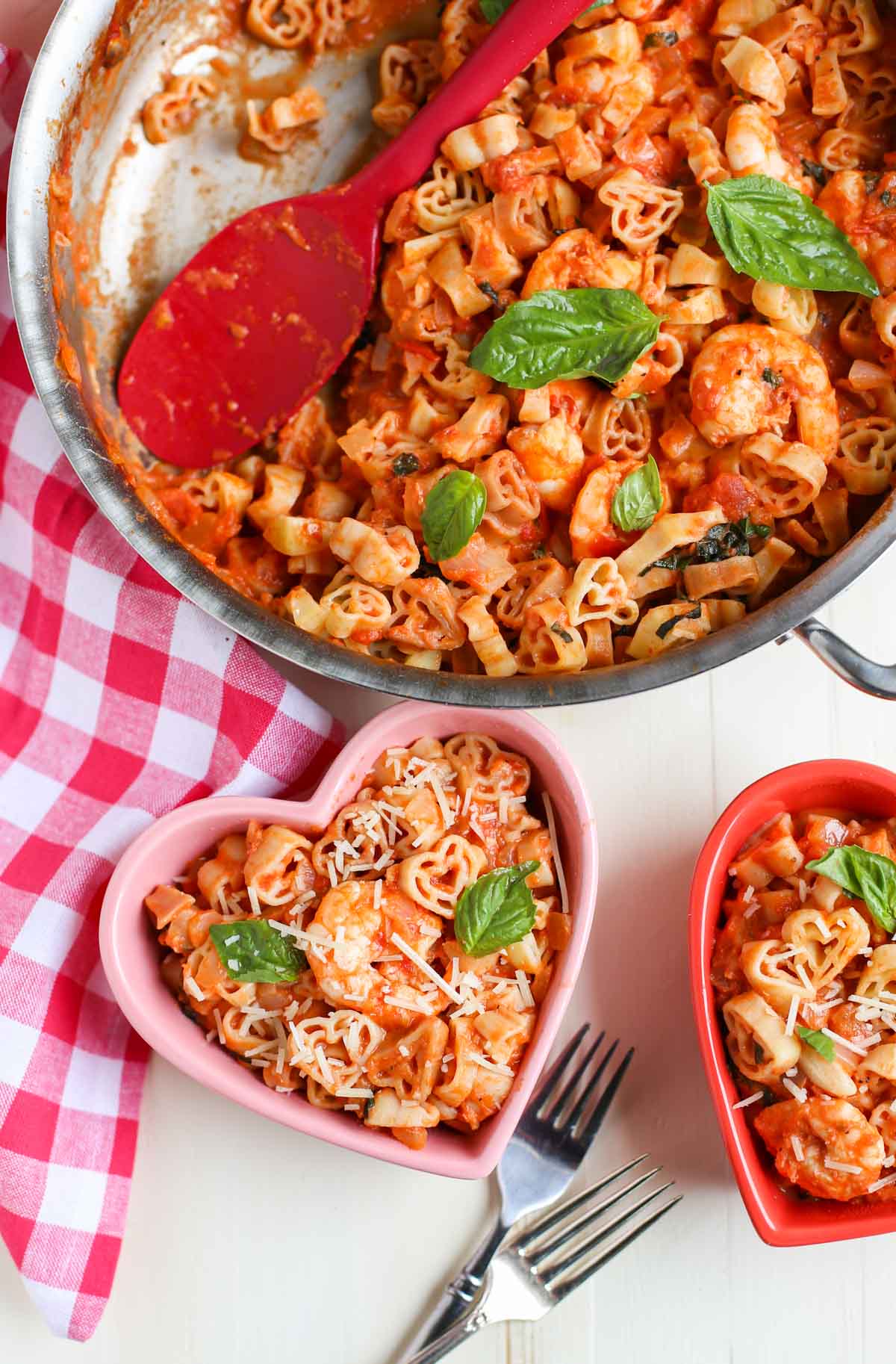 Simple Vodka Cream Sauce with Shrimp