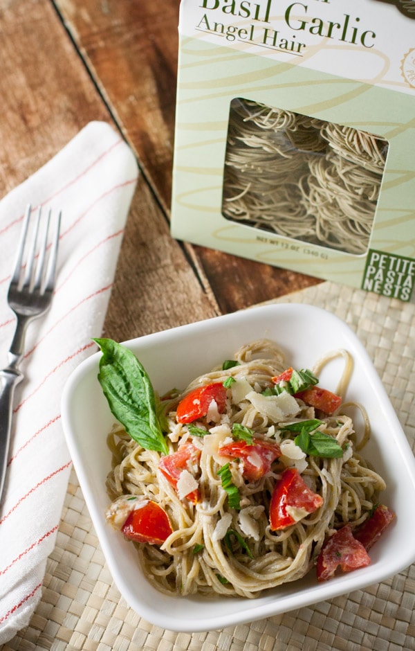 Quick Fresh Tomato and Goat Cheese Pasta