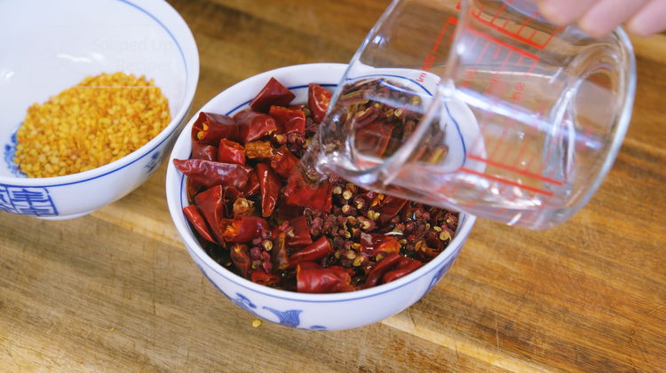 Image of Soak the dried chilies and Sichuan peppercorns in clean water...