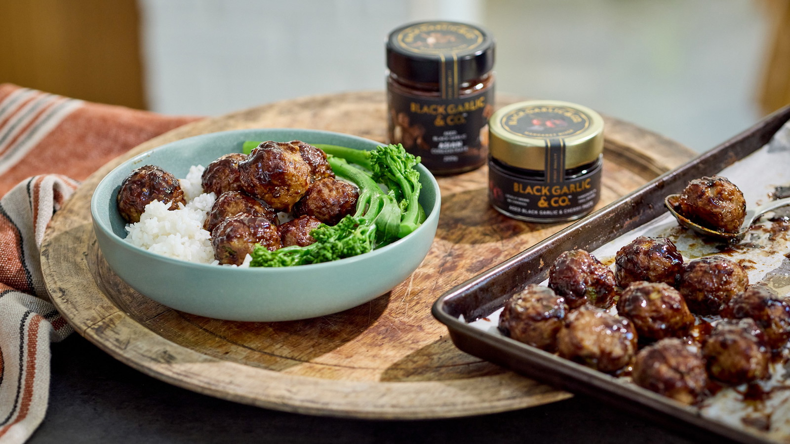 Image of STICKY OVEN BAKED ASIAN MEATBALLS 