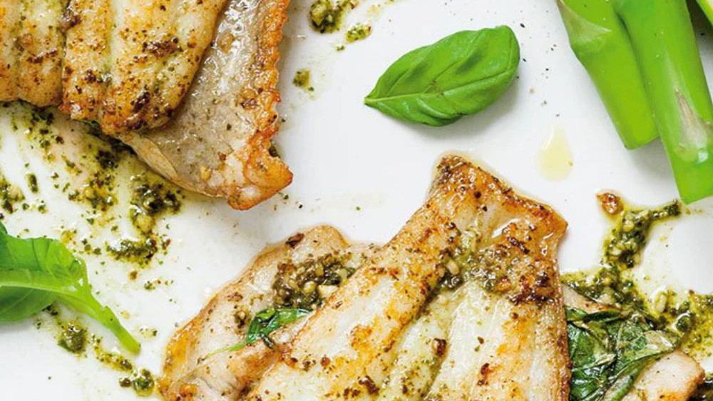 Image of STEGTE RØDSPÆTTEFILETER MED PESTO