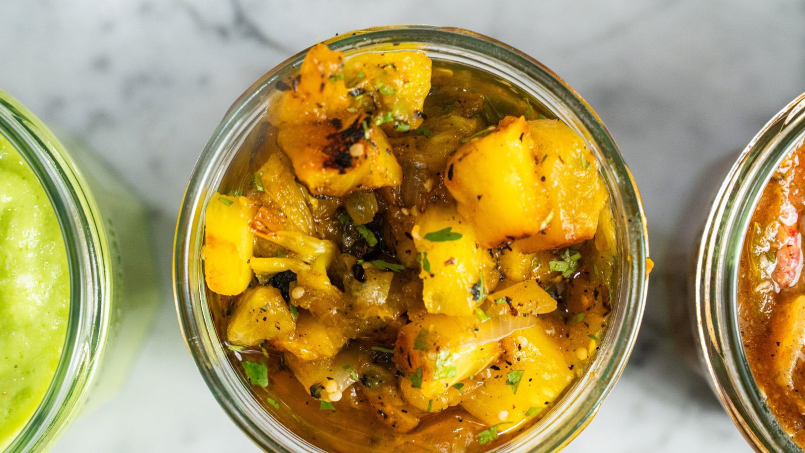 Salsa de Piña in a jar