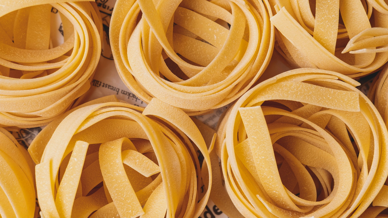 Fettuccine Noodle Bunces