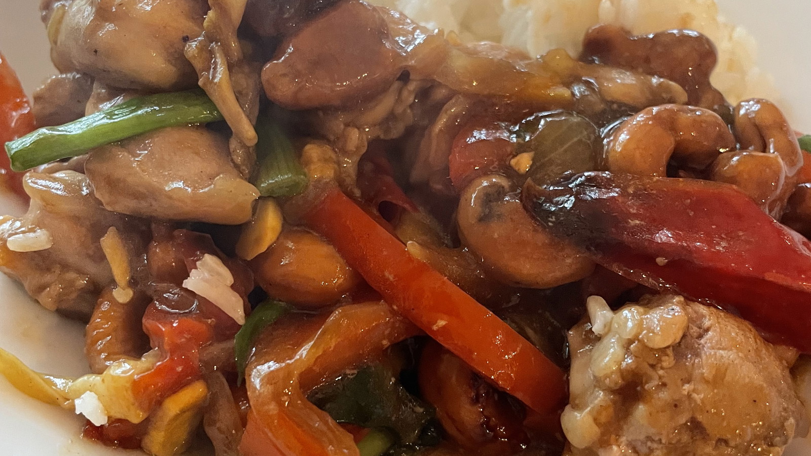 Image of Fiery chicken cashew stir fry 