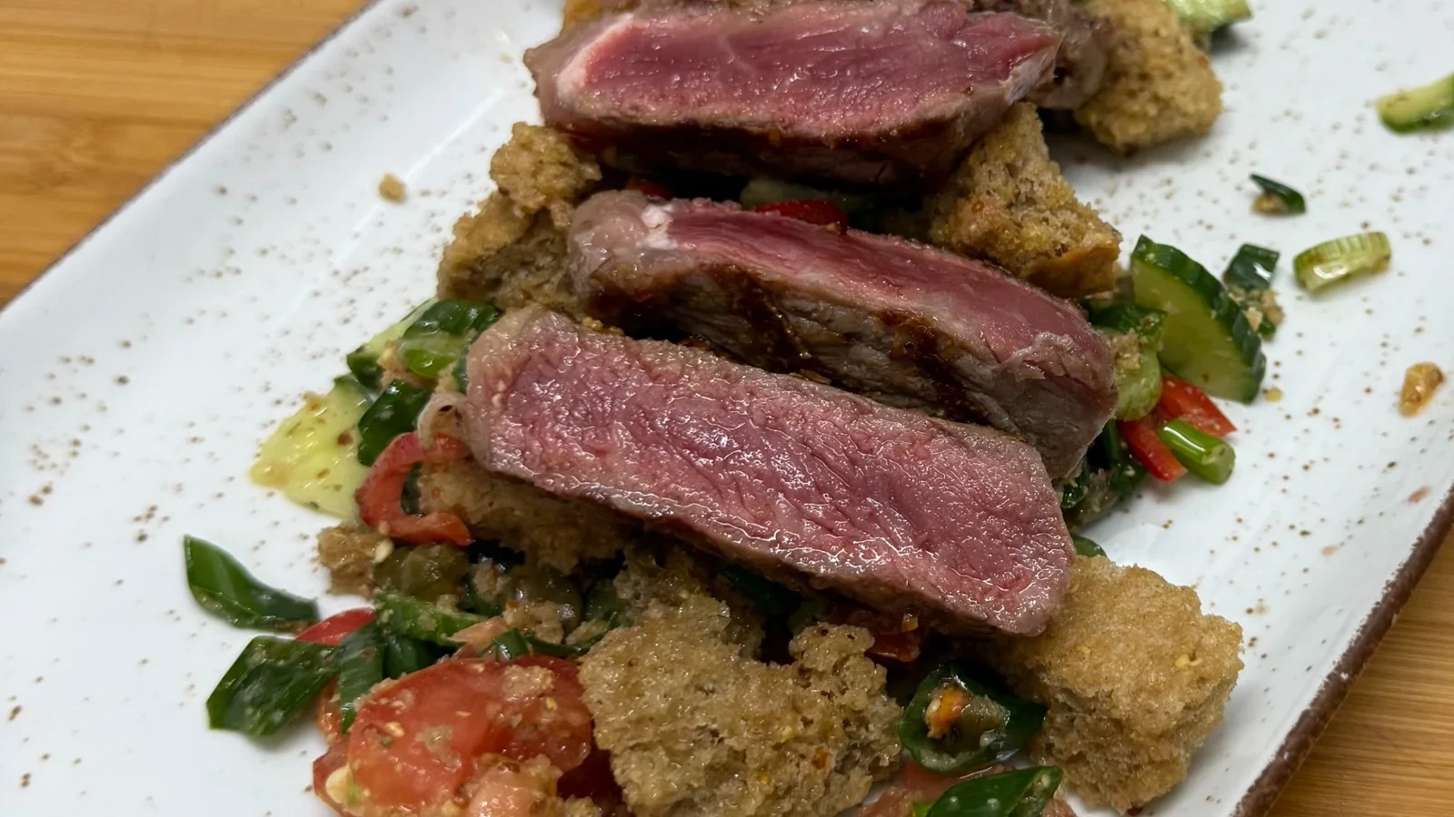 Image of Rumpsteak mit Brotsalat