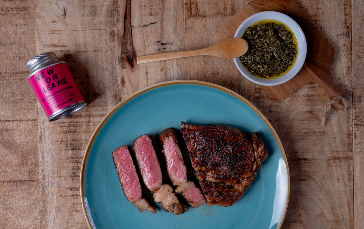 Steak mit New Orleans Steak Finisher