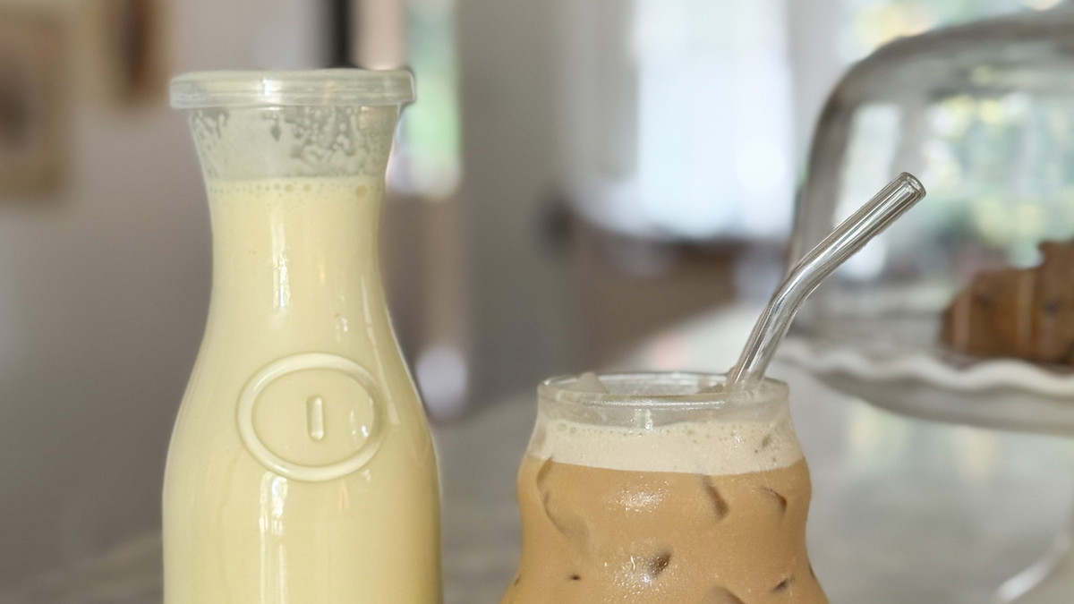 Sugar Free Confetti Birthday Cake coffee Creamer recipe