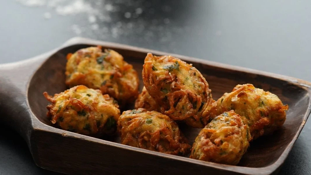Image of Crispy Aloo Pakoda