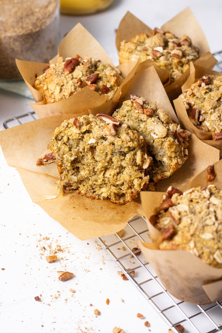 Image of Make crumble:¾ c oatmeal1.¼ c rye2.1 c flour3.¾ c. brown...