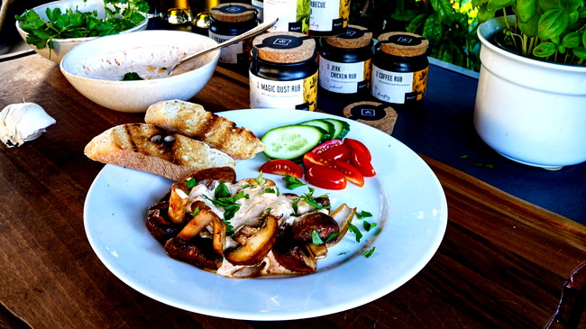 Image of Champignons aus dem Wok mit Magic Dust Dip