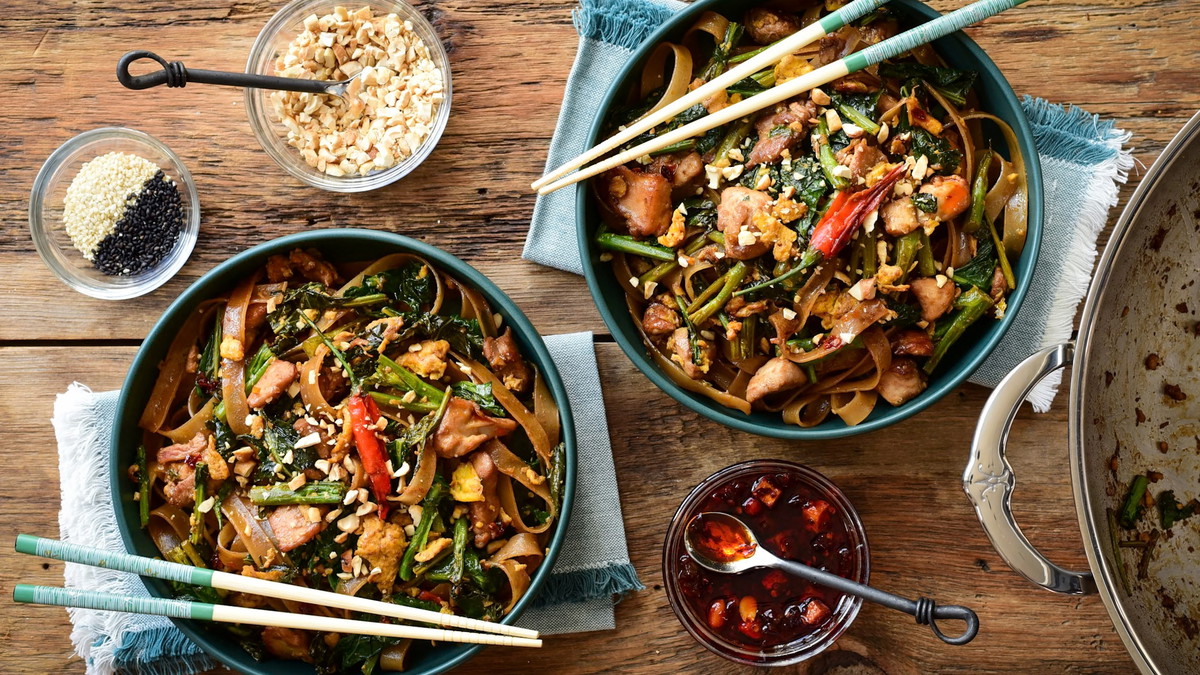 Thai Chicken Stir Fry with Rice Noodles (Pad See Ew)