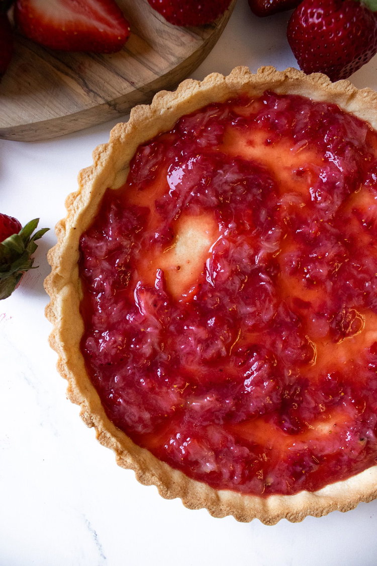Image of Crush the ripe strawberries and that is the 1st layer...