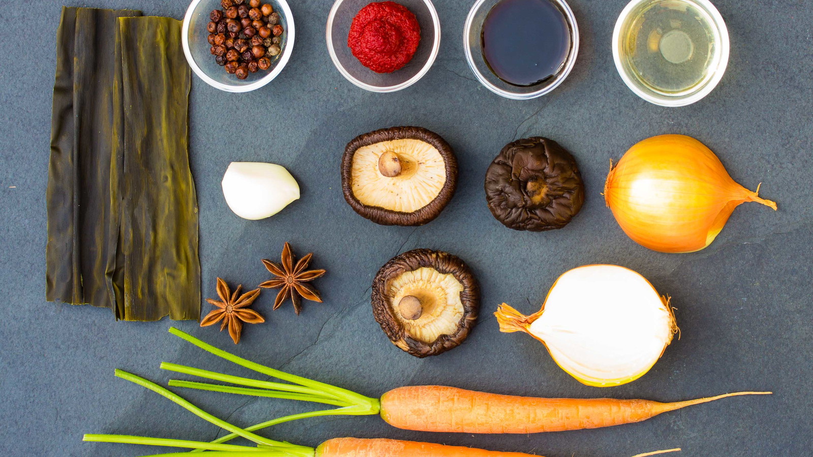 Image of Asiatische vegetarische / vegane Brühe