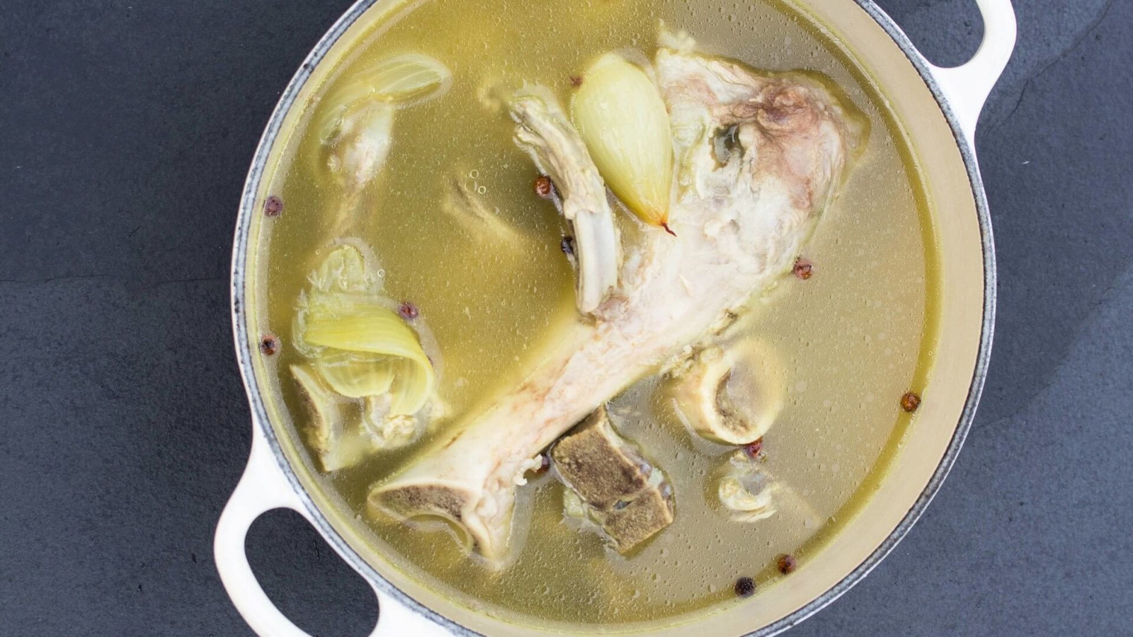 Image of Asiatische Schweinebrühe