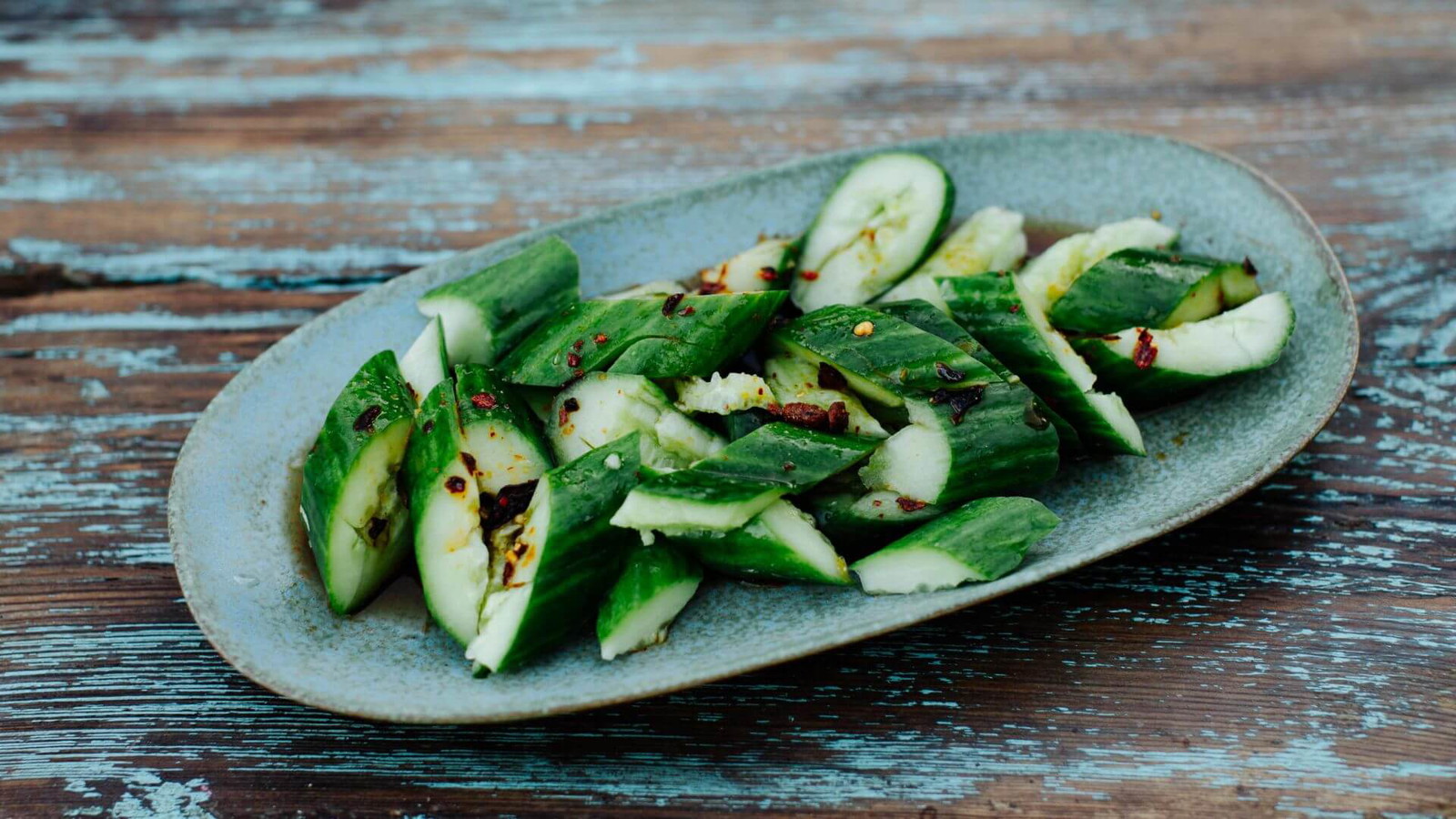 Image of Chinesischer Gurkensalat von geschlagenen Gurken
